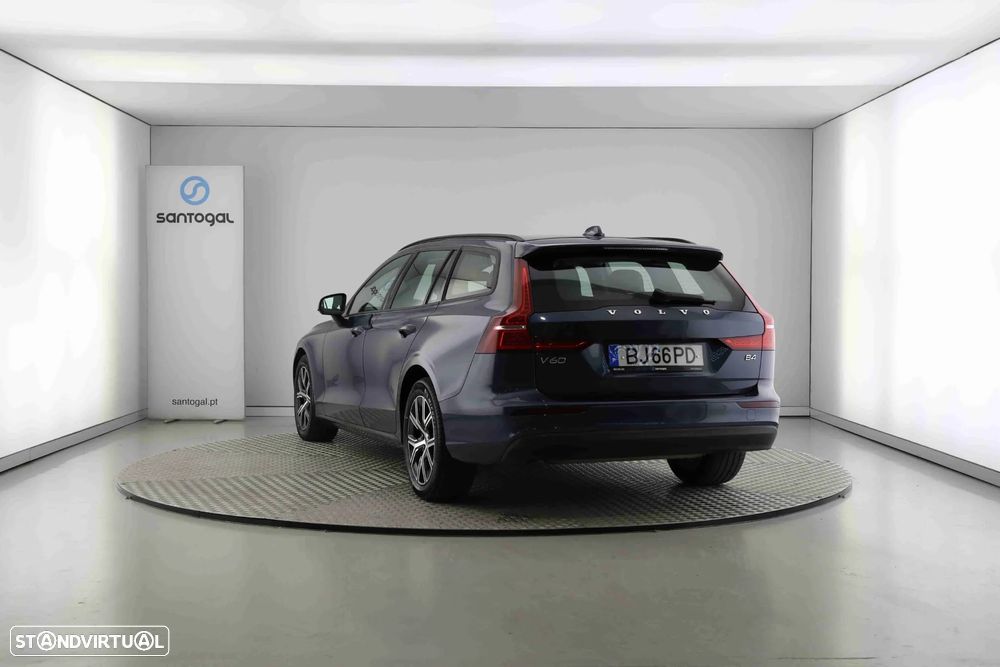 Volvo V60 2.0 B4 Essential Auto - 6