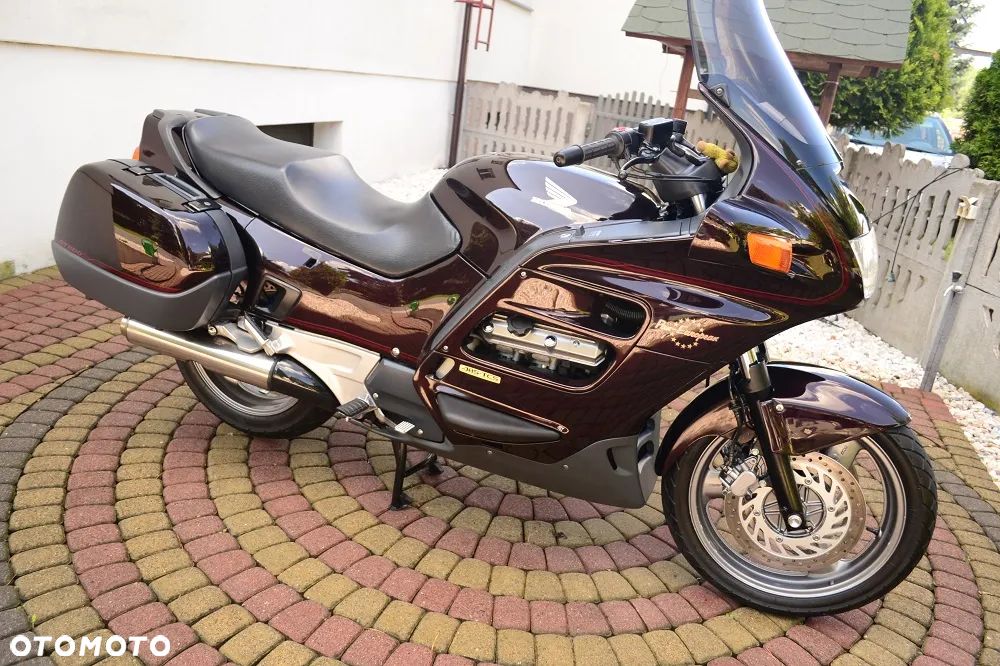 Honda ST - 1