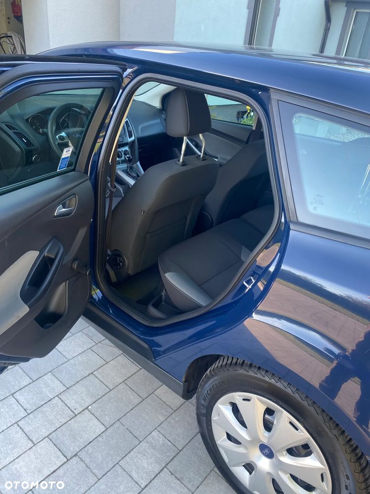 Ford Focus 1.6 Trend - 6
