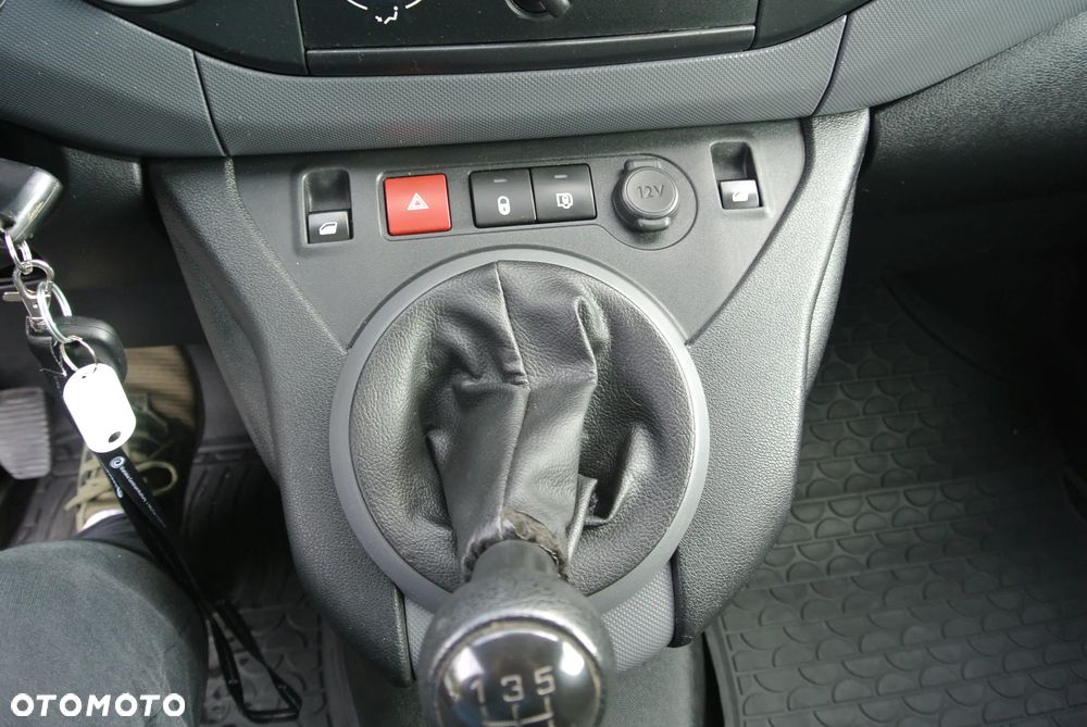 Peugeot PARTNER - 14