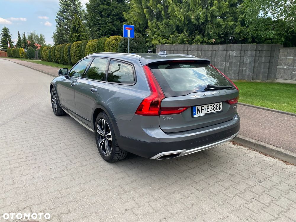 Volvo V90 Cross Country D5 AWD Pro - 5