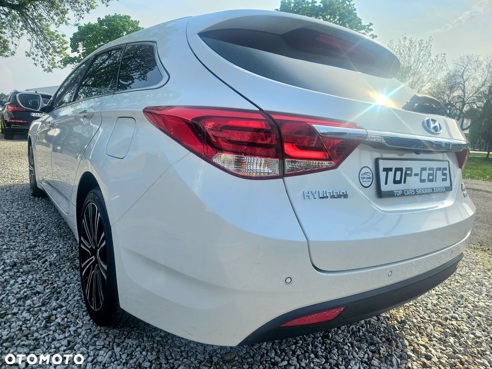 Hyundai i40 Kombi 2.0 Premium - 11