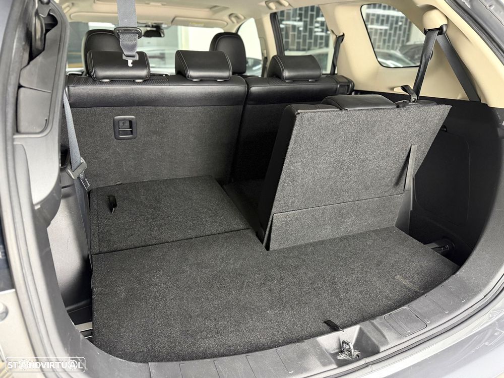 Mitsubishi Outlander 2.2 DI-D Instyle Navi - 21