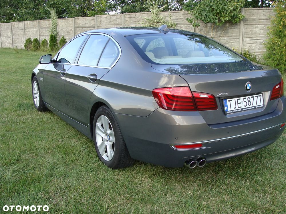 BMW Seria 5 530d xDrive Luxury Line - 16