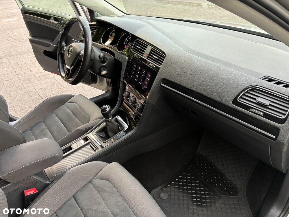 Volkswagen Golf Variant 1.6 TDI BMT Highline - 21