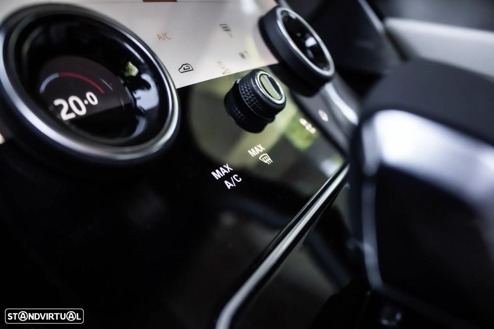 Land Rover Range Rover Velar D200 R-Dynamic SE - 18