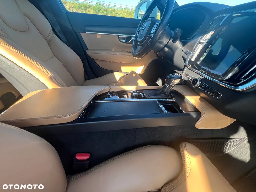 Volvo V90 D5 AWD Inscription - 9