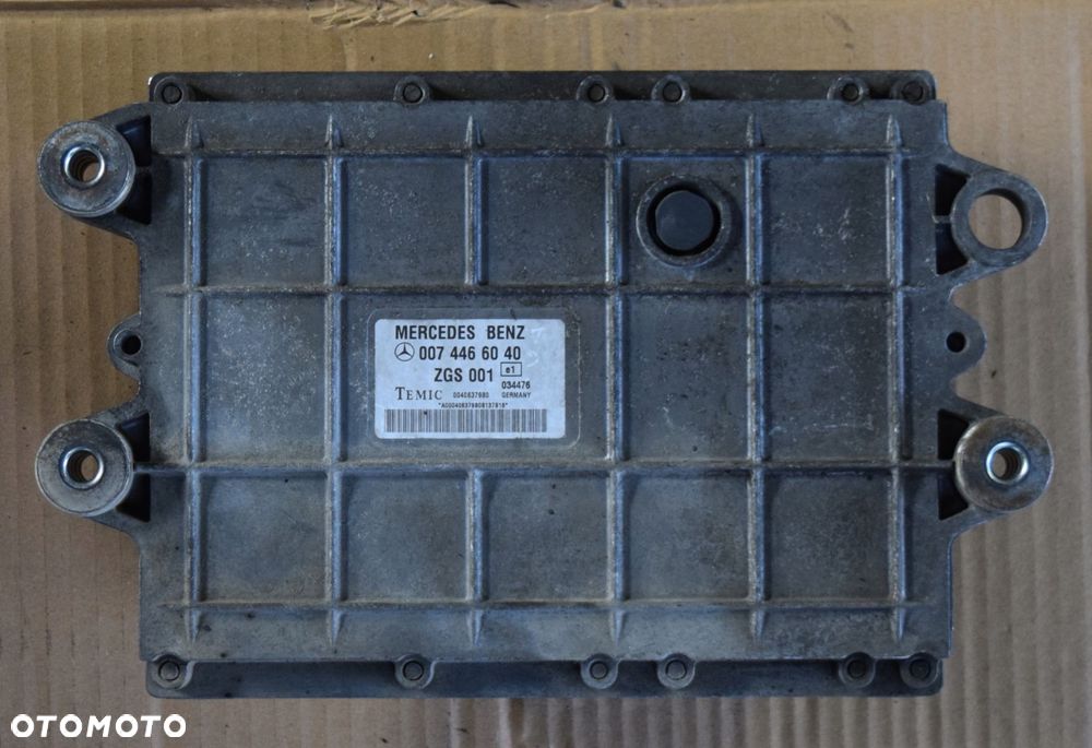 KOMPUTER SILNIKA MERCEDES ACTROS ATEGO 0074466040 - 2