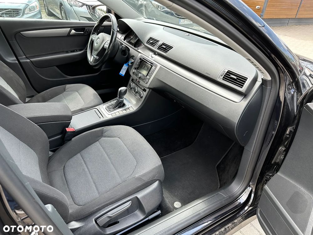 Volkswagen Passat Variant - 23
