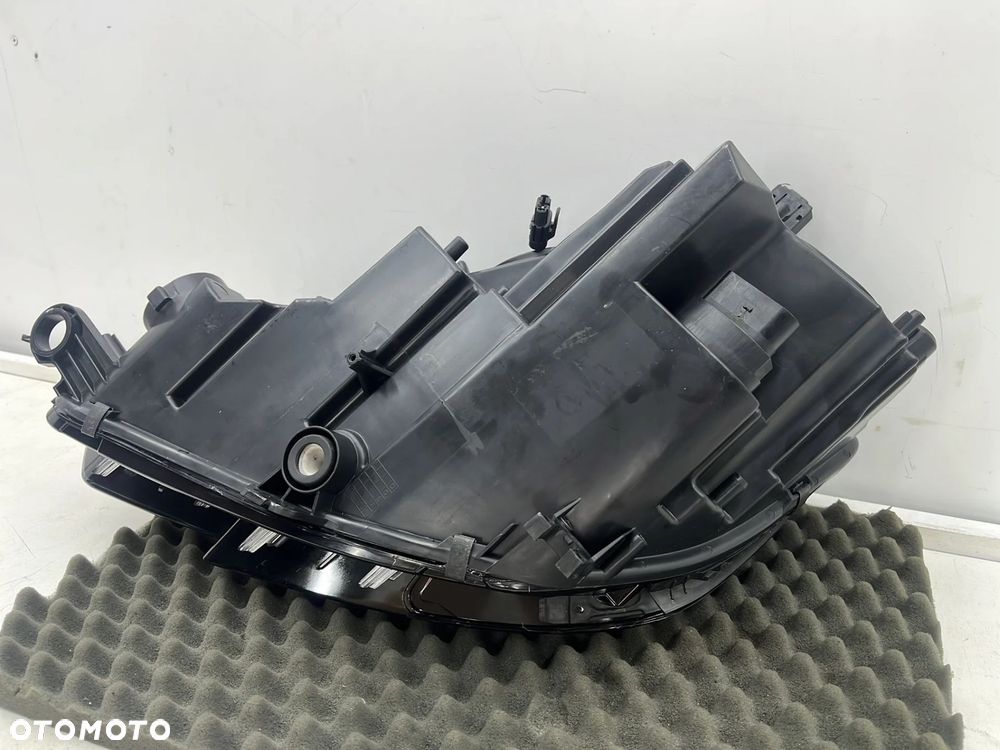 Lampa reflektor Audi A4 B9 8w 15-19r. PRAWA przednia XENON KSENON + LED oryginalna EUROPA prawy przó - 15