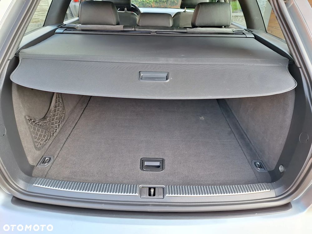 Audi A4 Avant - 11