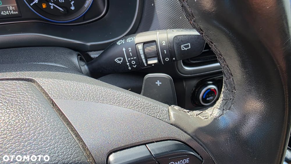 Hyundai Kona - 24