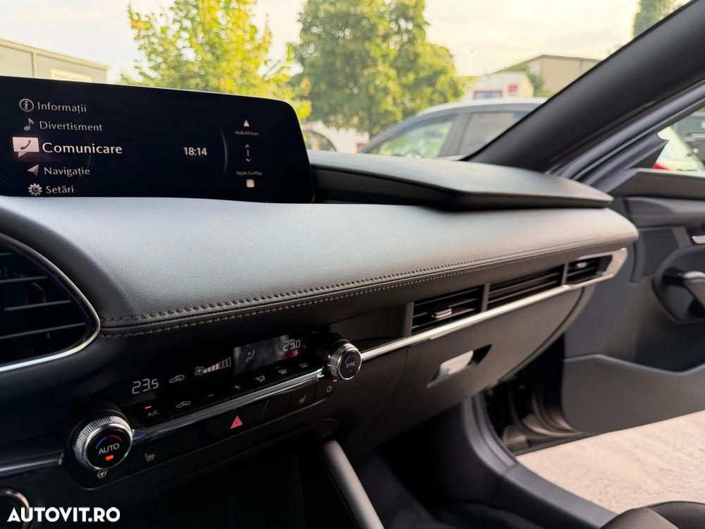 Mazda 3 e-Skyactiv X186 AT MHEV Center-Line - 14