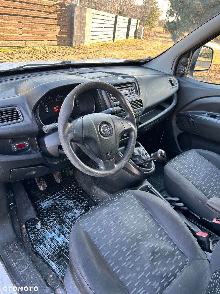 Opel combo - 25