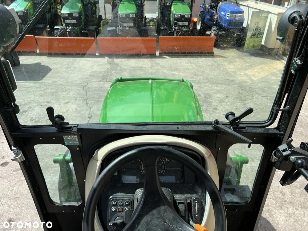 John Deere 2038R - 5