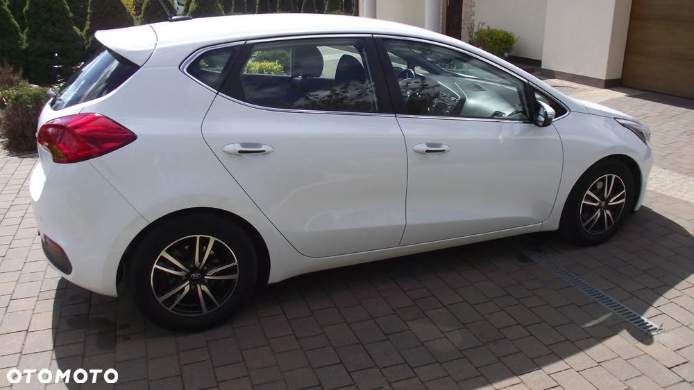 Kia Ceed 1.6 GDI Platinum Edition - 8