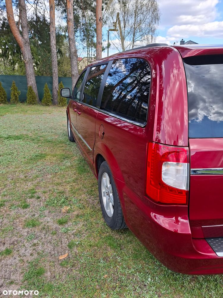 Chrysler Town & Country 3.6 Limited - 23