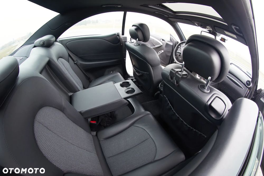 Mercedes-Benz CLK - 21