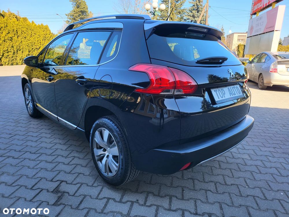 Peugeot 2008 1.2 Pure Tech Allure S&S - 3