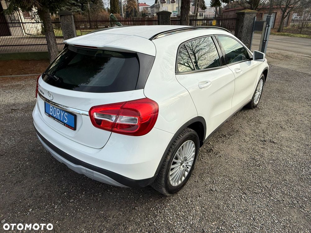 Mercedes-Benz GLA 200 d 7G-DCT Style - 36