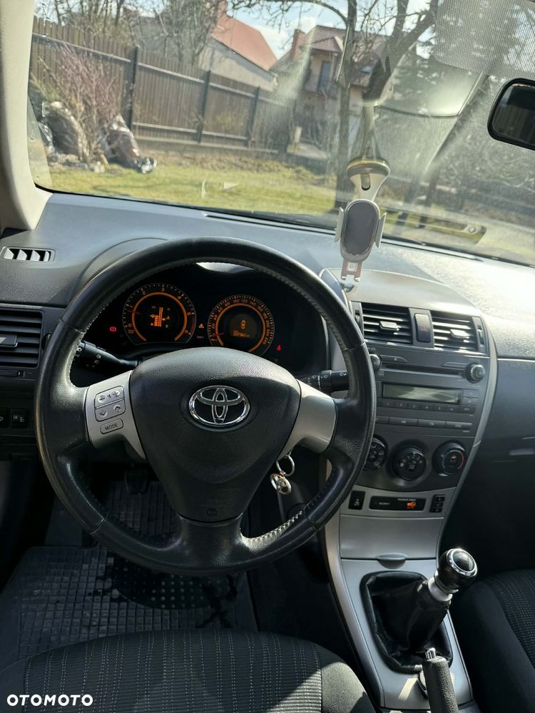 Toyota Corolla 1.4 D-4D 2010 - 9