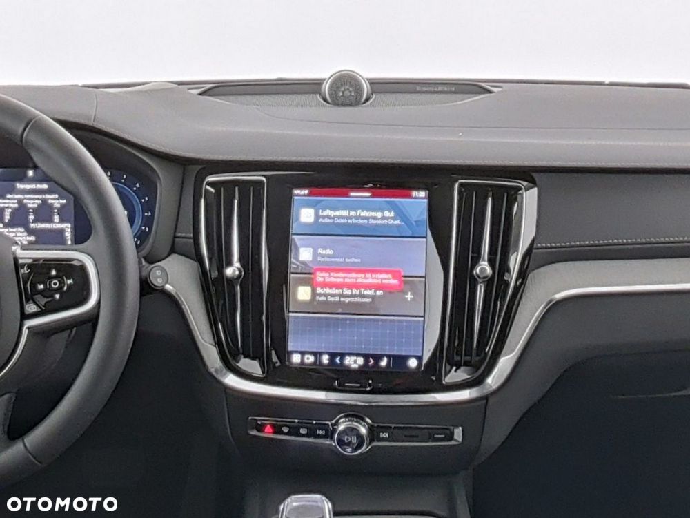 Volvo V60 B4 B DKG Ultra Dark - 15