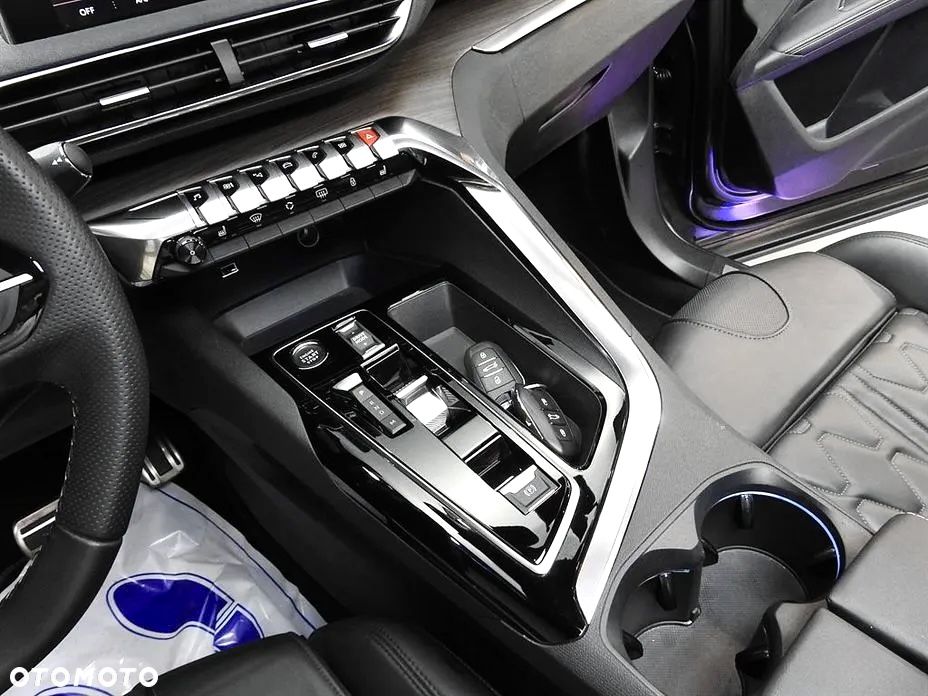 Peugeot 5008 1.2 PureTech GT Pack S&S EAT8 - 9
