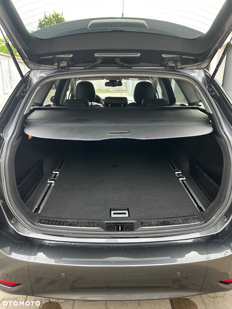 Toyota Avensis 2.0 D-4D Prestige - 7