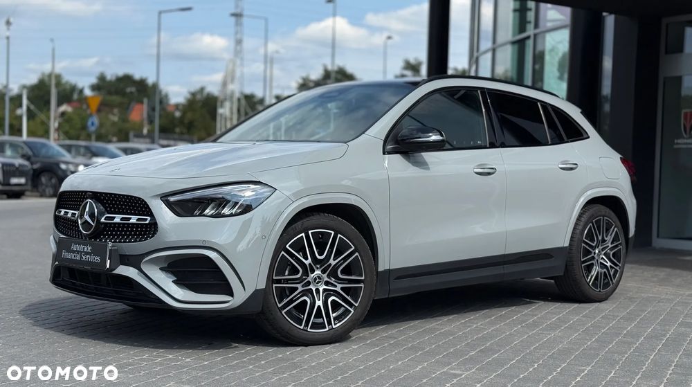 Mercedes-Benz GLA 200 AMG Line - 4