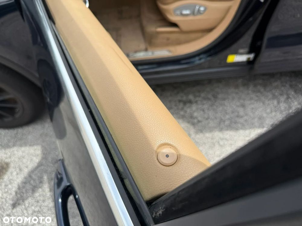 Porsche Cayenne - 13