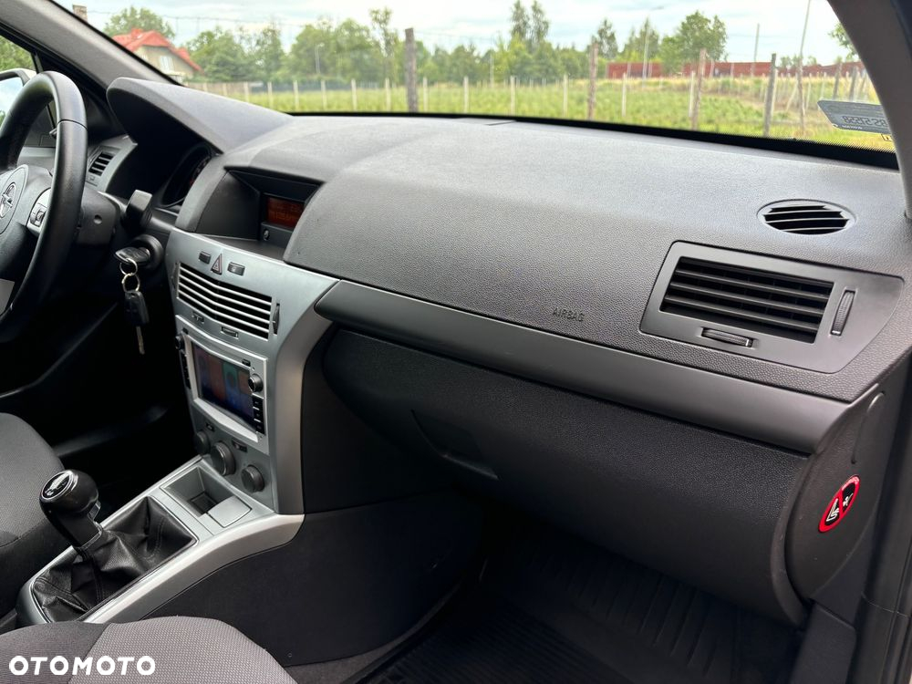 Opel Astra III 1.4 Enjoy - 14