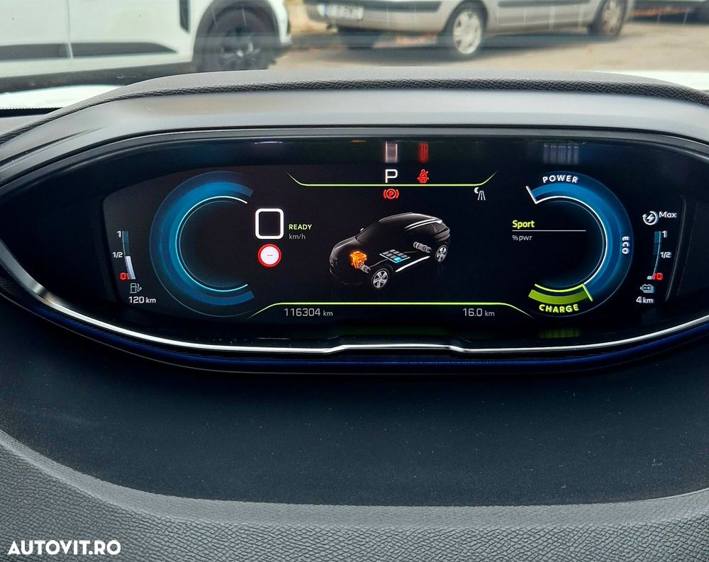 Peugeot 3008 PHEV 300 EAT8 4X4 GT - 33