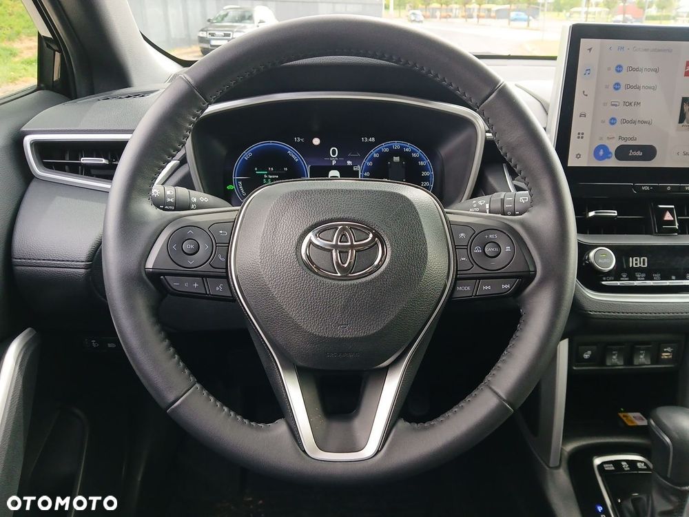 Toyota Corolla Cross - 26
