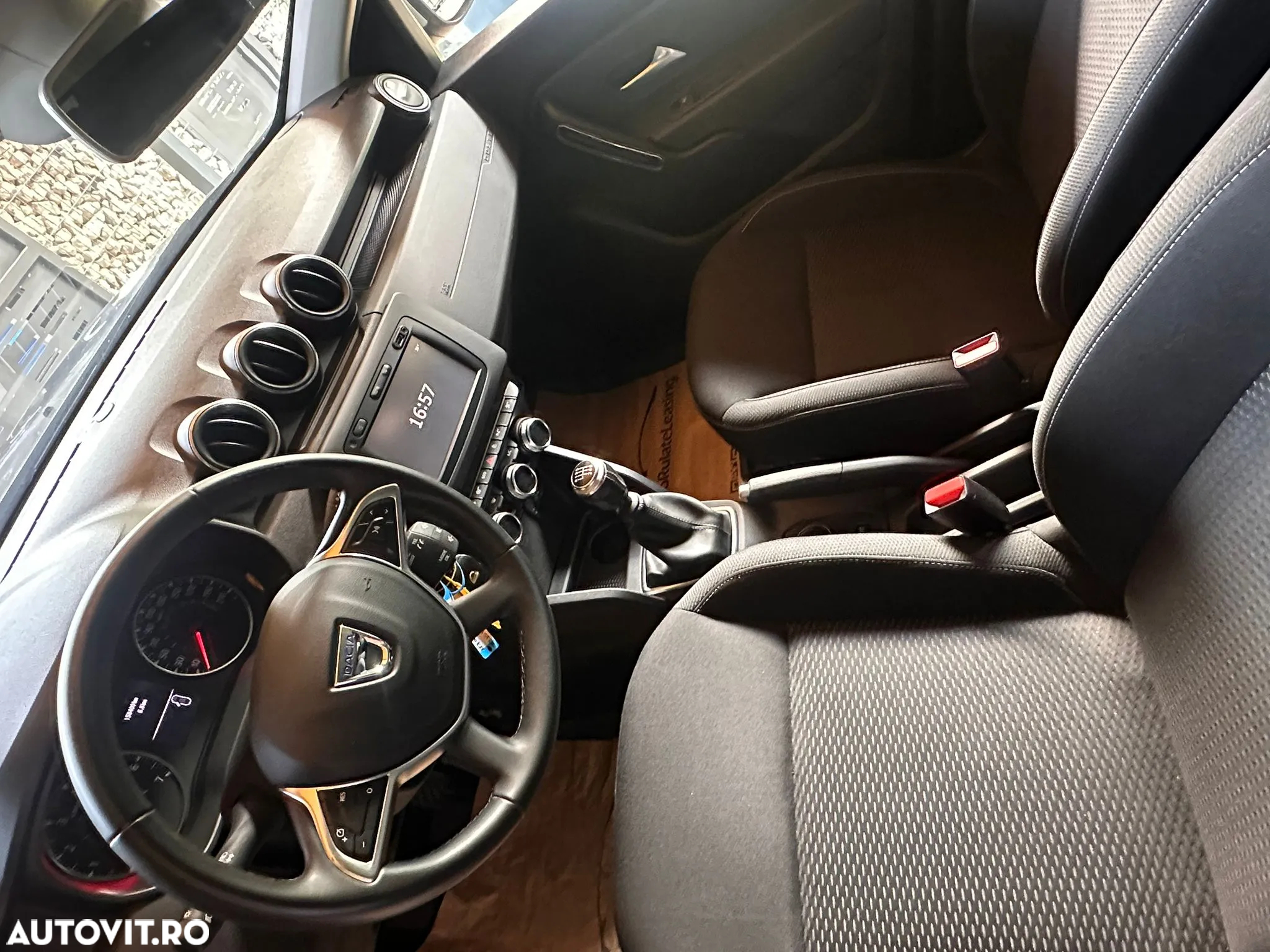 Dacia Duster 1.2 TCe 4WD Prestige jante 17" - 8