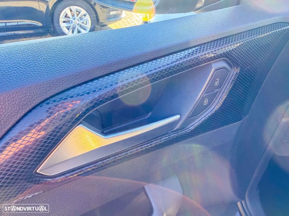 VW T-Cross 1.0 TSI Urban DSG - 12