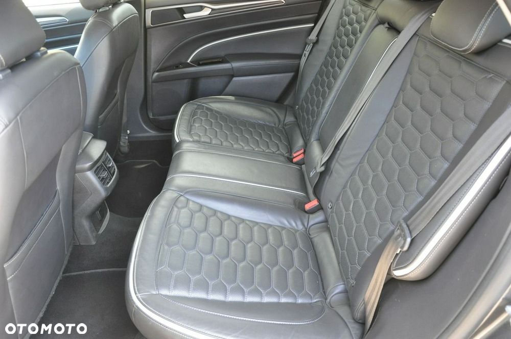Ford Mondeo - 10