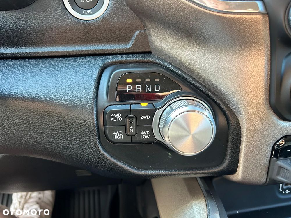 Dodge RAM 1500 5.7 4x4 - 22