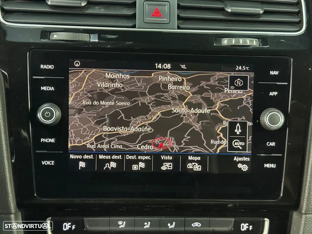 VW Golf 1.6 TDI Highline DSG - 8