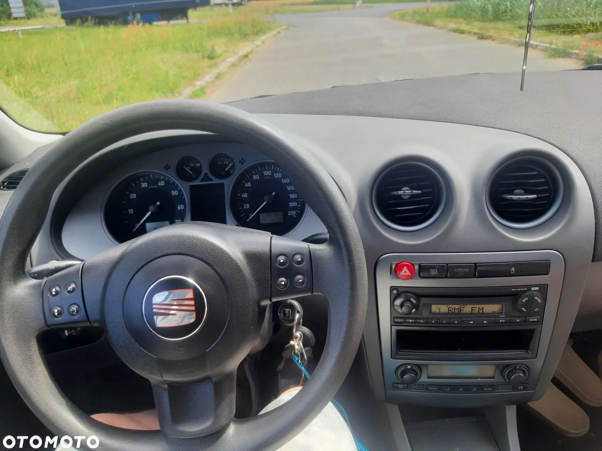 Seat Ibiza 1.4 16V Reference - 9