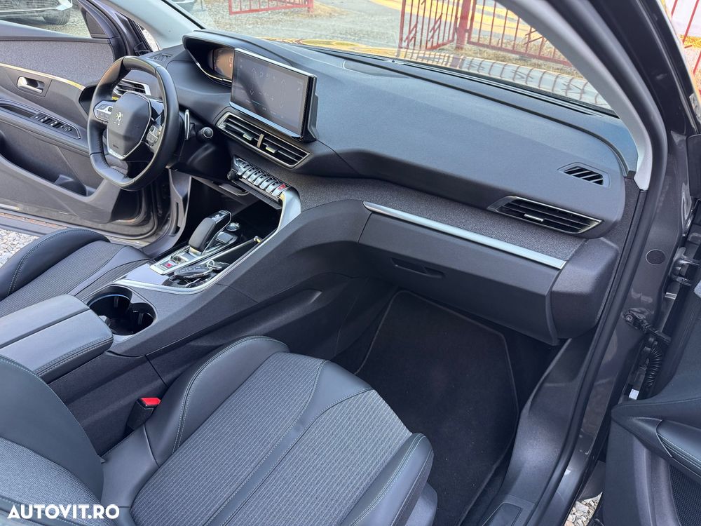 Peugeot 3008 PHEV 225 EAT8 GT - 15
