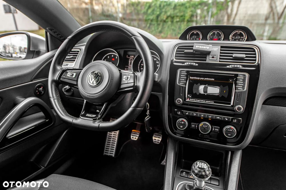Volkswagen Scirocco R - 22