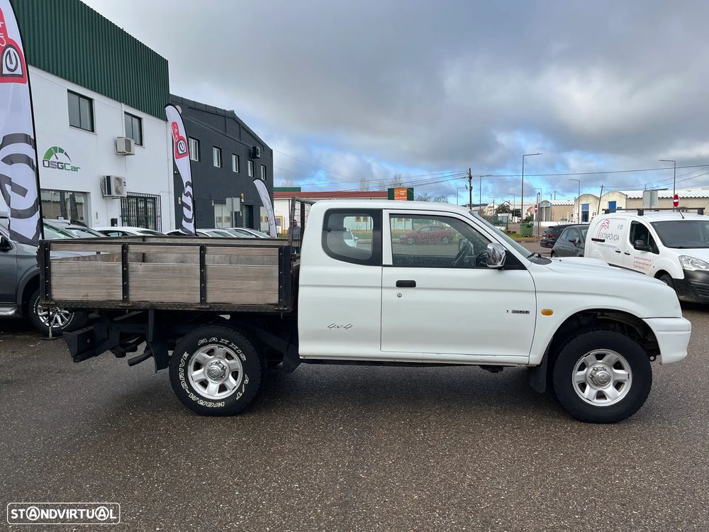Mitsubishi L200 4x4 4 Lugares - 6