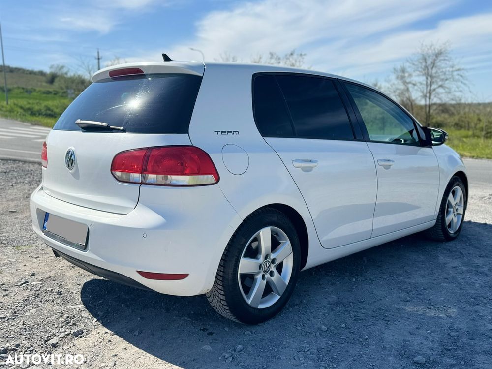 Volkswagen Golf 1.6 TDI DPF DSG Comfortline - 4