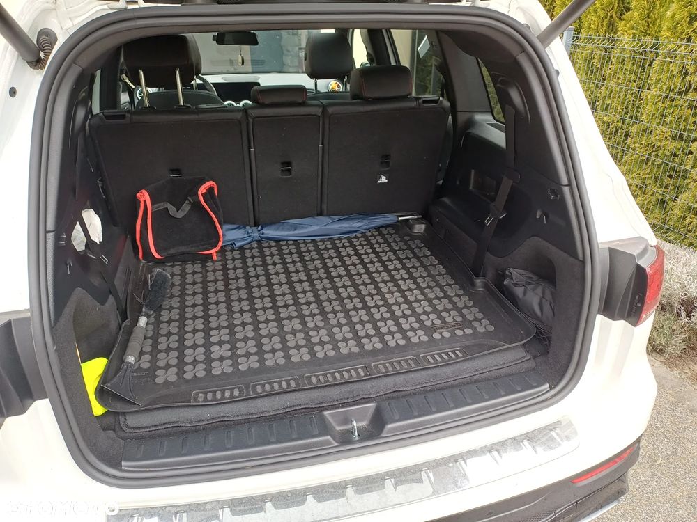 Mercedes-Benz GLB 220 d 4-Matic AMG Line 8G-DCT - 10