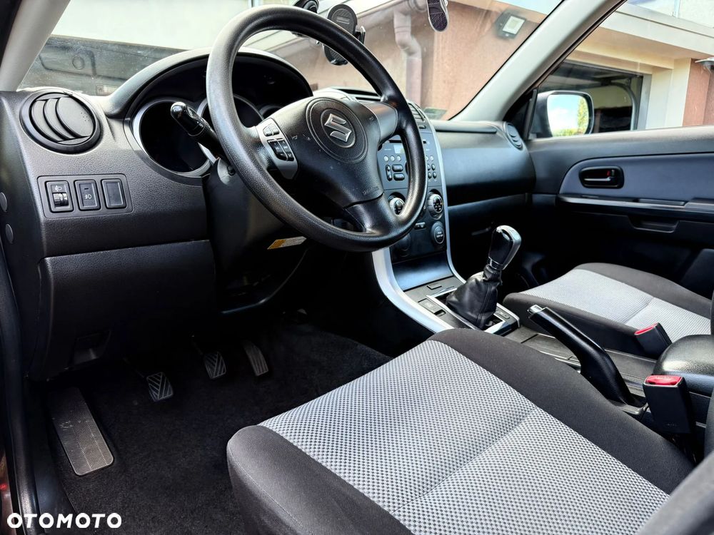 Suzuki Grand Vitara 1.6 - 15