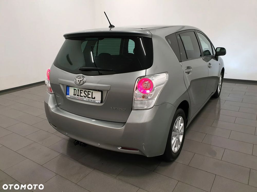 Toyota Verso 2.0 D-4D Premium - 34