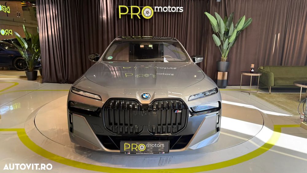BMW M7 M760e xDrive AT PHEV - 11