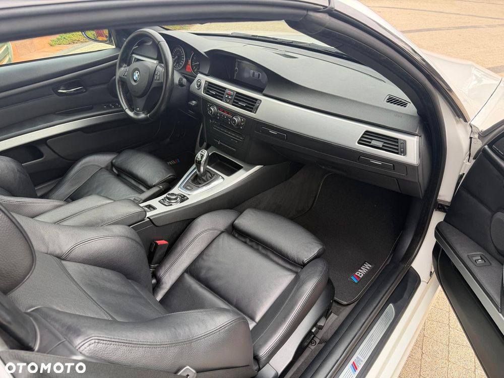 BMW Seria 3 335i Edition Exclusive - 17