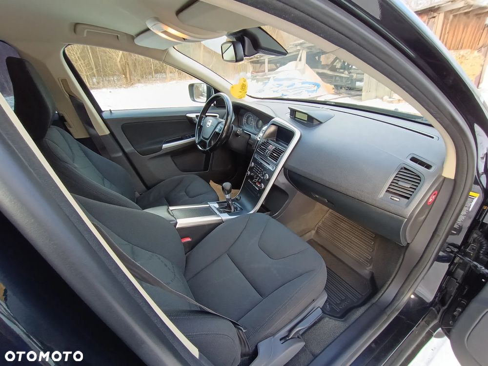Volvo XC 60 2.4D DRIVe - 5