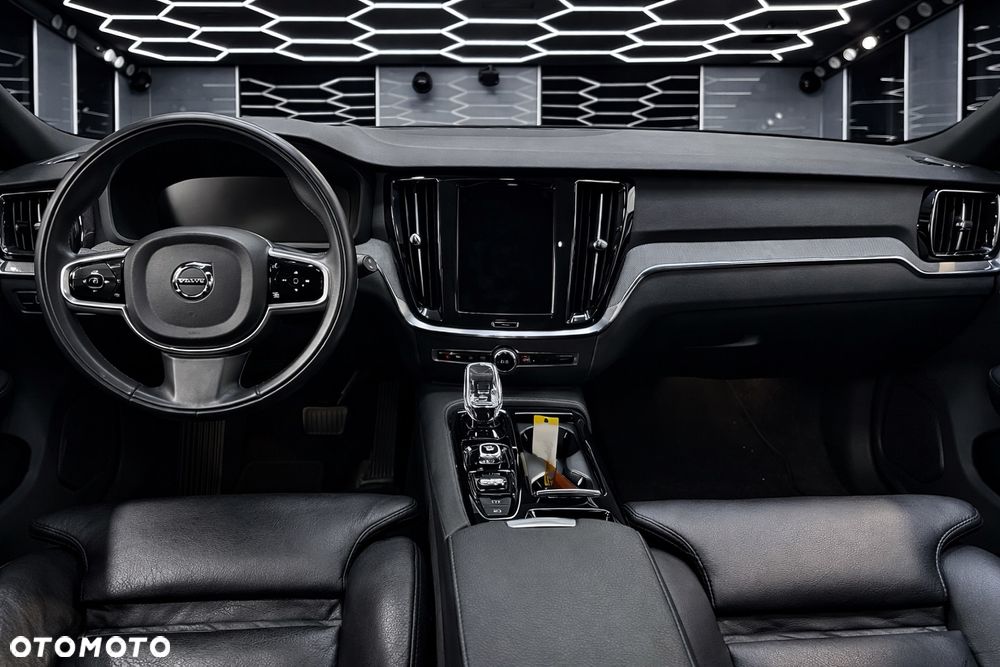 Volvo V60 T6 GPF AWD Inscription - 3